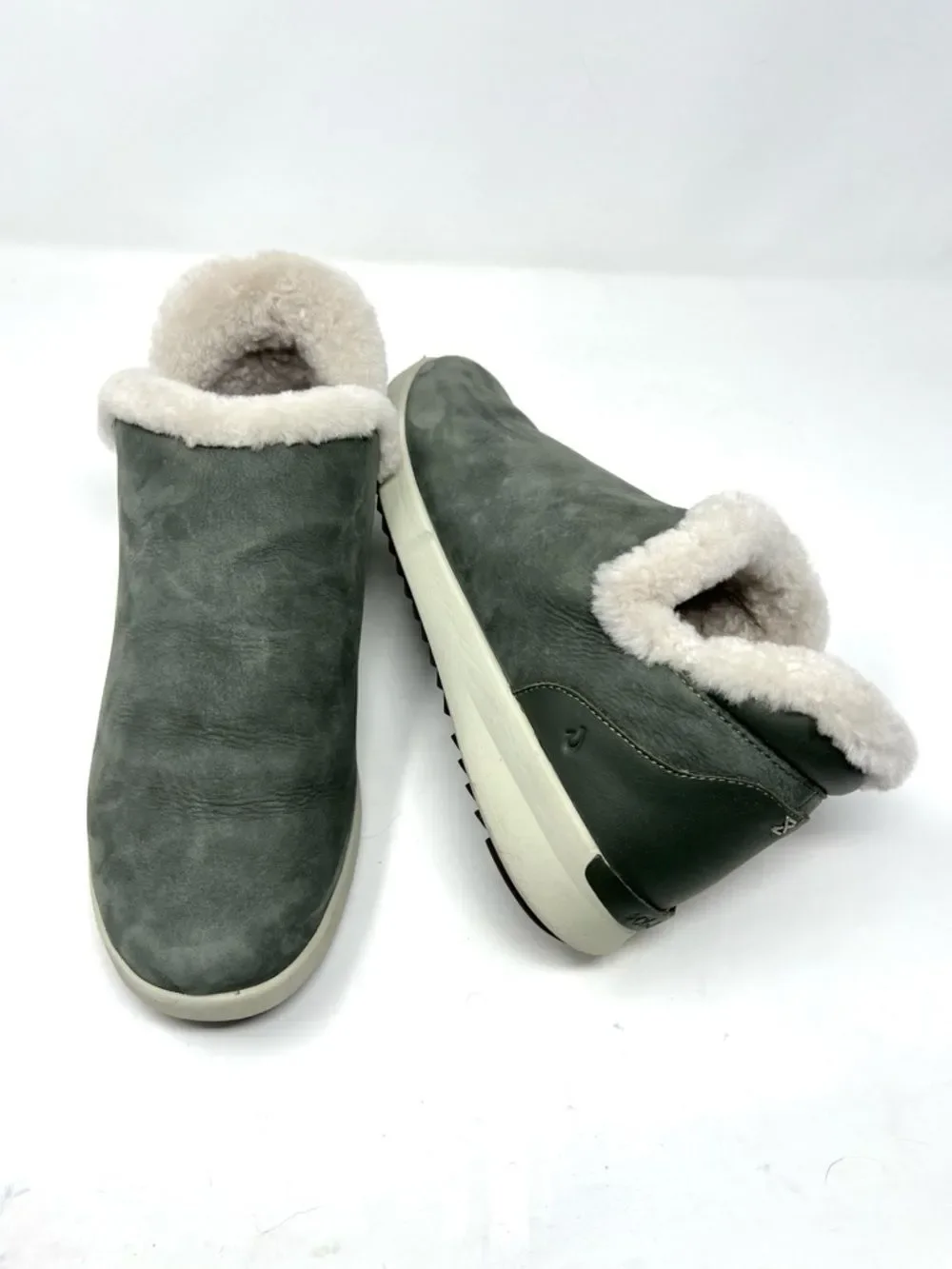 OluKai Mālua Hulu Waterproof Leather Shearling Booties Dusty Olive Green 9.5